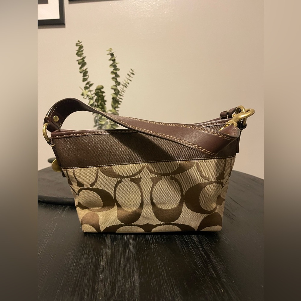 Authentic Coach Shoulder Bag 💜 - Picture 2 of 9